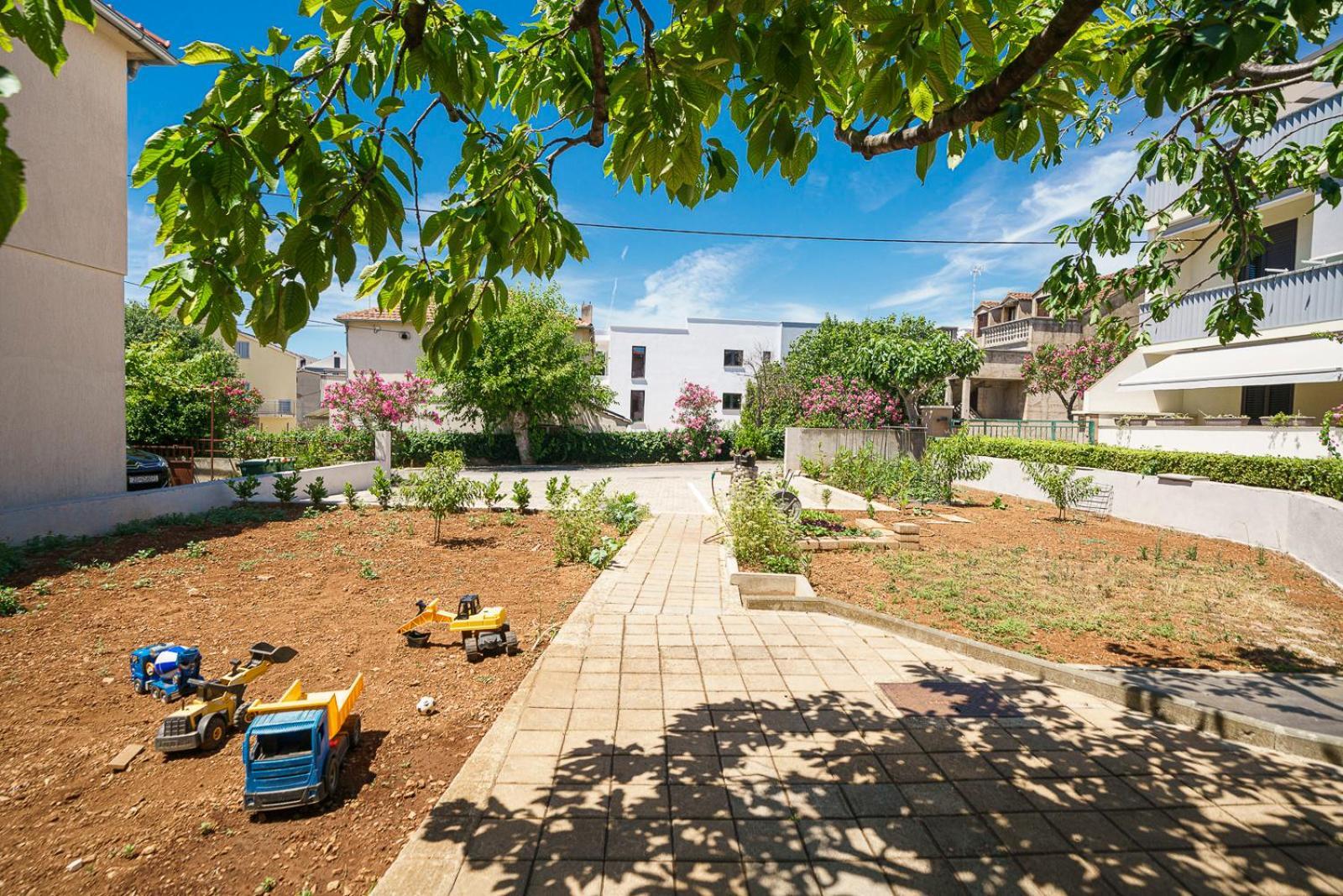Family Petrov Apartments Vodice Kültér fotó