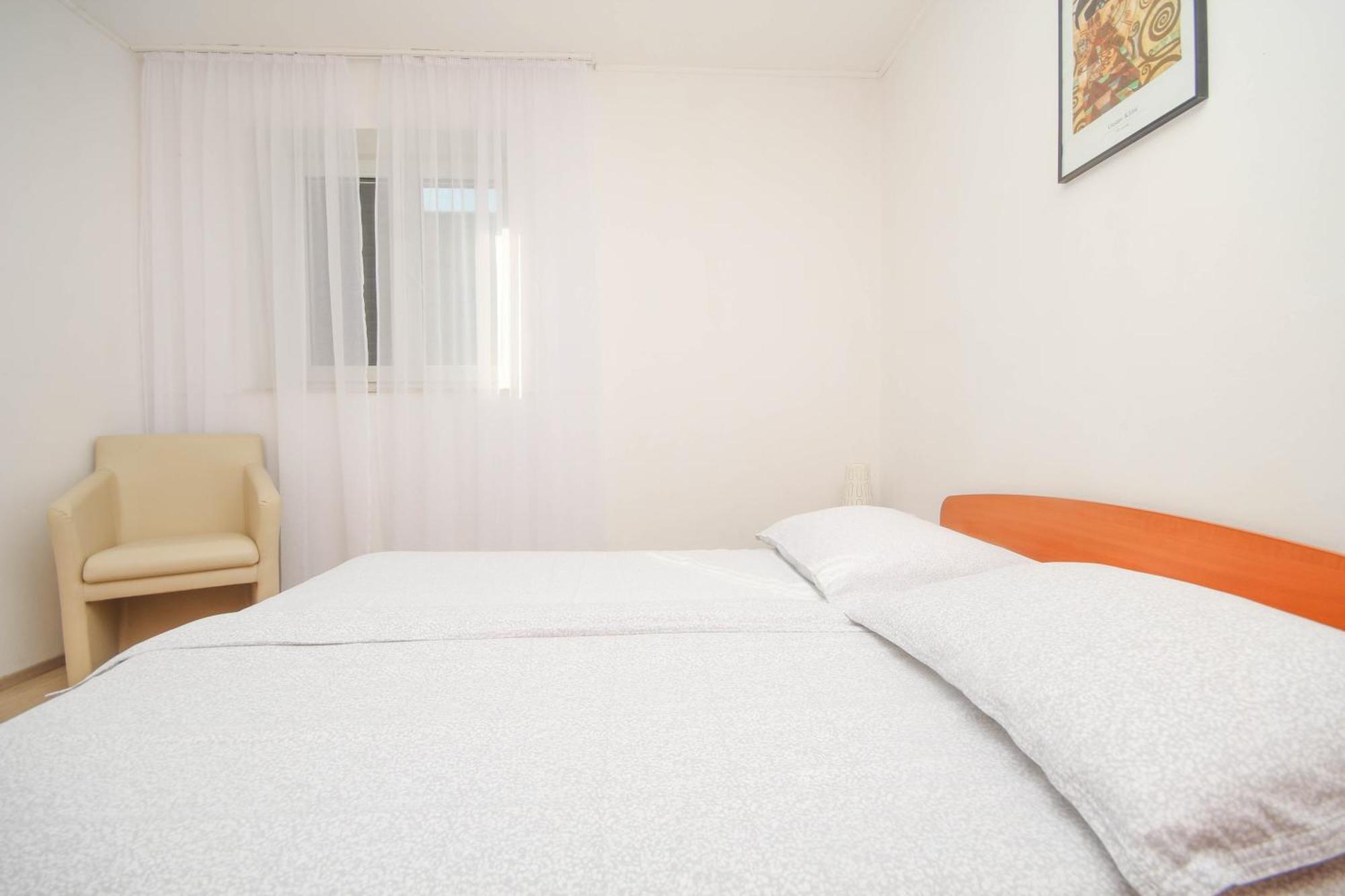 Family Petrov Apartments Vodice Szoba fotó