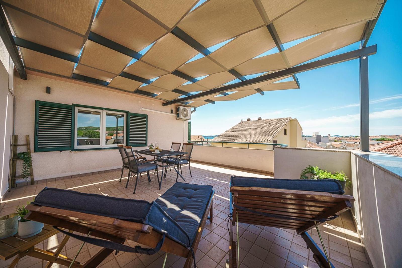 Family Petrov Apartments Vodice Kültér fotó